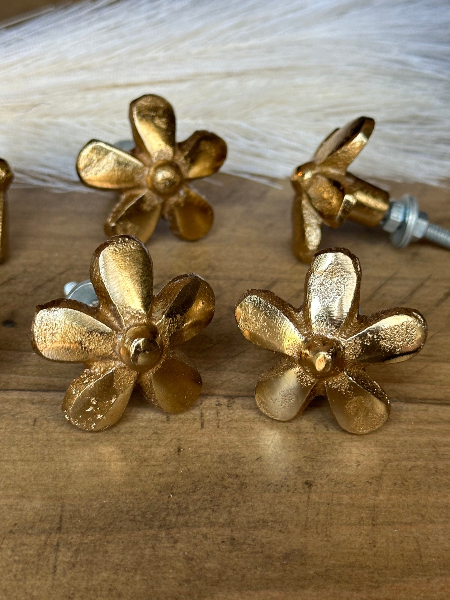 Gold Daisy metal Knob /pick color/Drawer or Desk Knobs / Dresser Drawer Pulls / Distressed White Knobs / Shabby Chic Style/Cabinet Handles