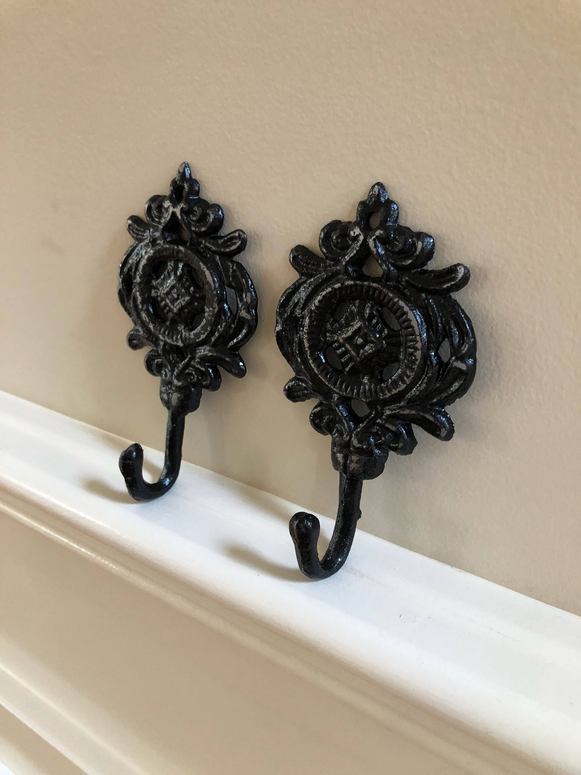 SALE/Metal wall hook/Pick COLOR/shabby chic cast iron hooks/ Vintage hook/ cabin/ french country/ beach/ metal wall hook/ wedding/ nursery