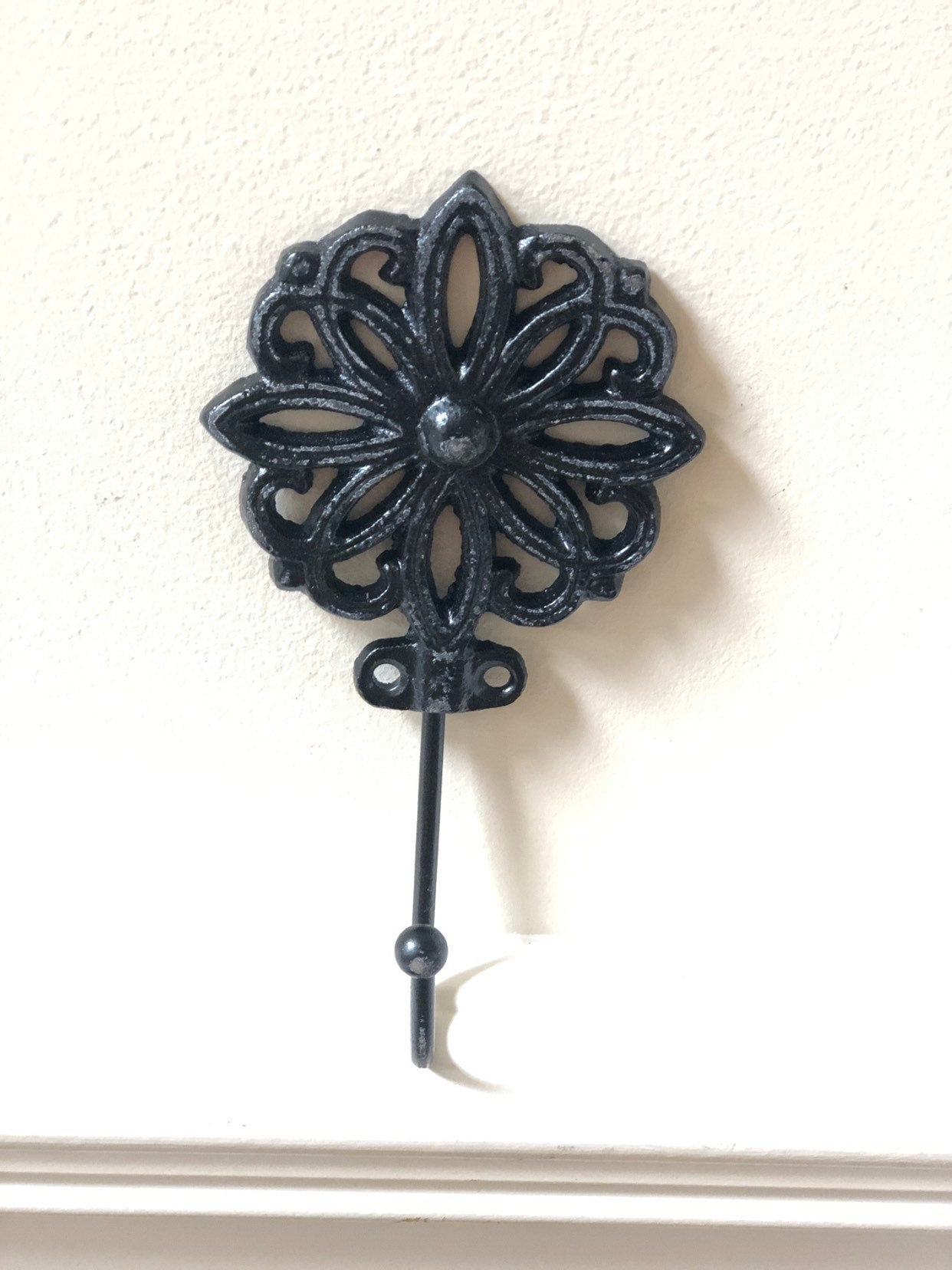 SALE/Decorative metal Flower wall hook/Towel Hook/Shabby chic hook/Coat hook/Backpack hook/Nursery hook/Curtain hook/Cast iron wall hook/
