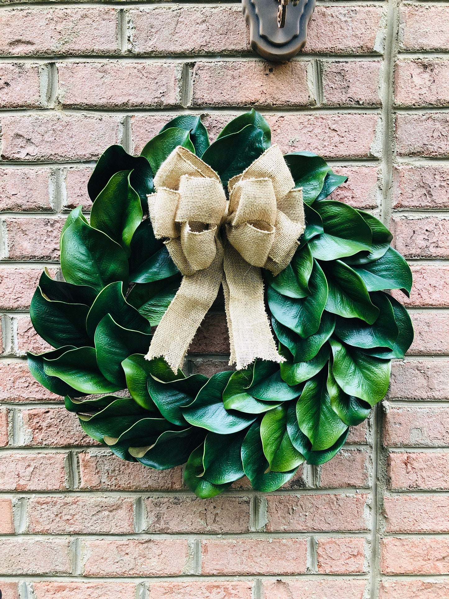 MAGNOLIA Wreath, Large 23-25" Magnolia leaf door wreath, Housewarming wreath, Front door Farmhouse wreath,wedding gift, Wreath with burlap